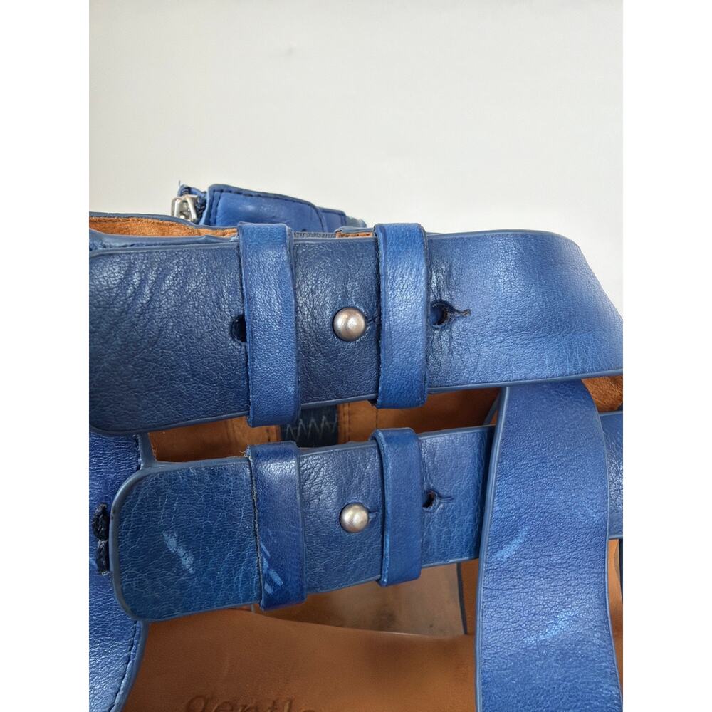 Gentle Souls by Kenneth Cole Blue Distressed Leather Gladiator Sandals Size 10 - Picture 5 of 10